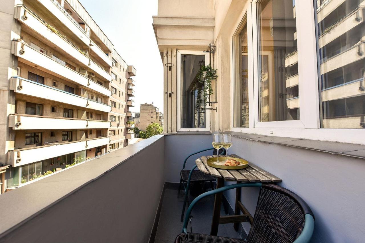 Stylish & Spacious Apartment Near The Old Town - A Touch Of History, A Dash Of Modernity Букурещ Екстериор снимка